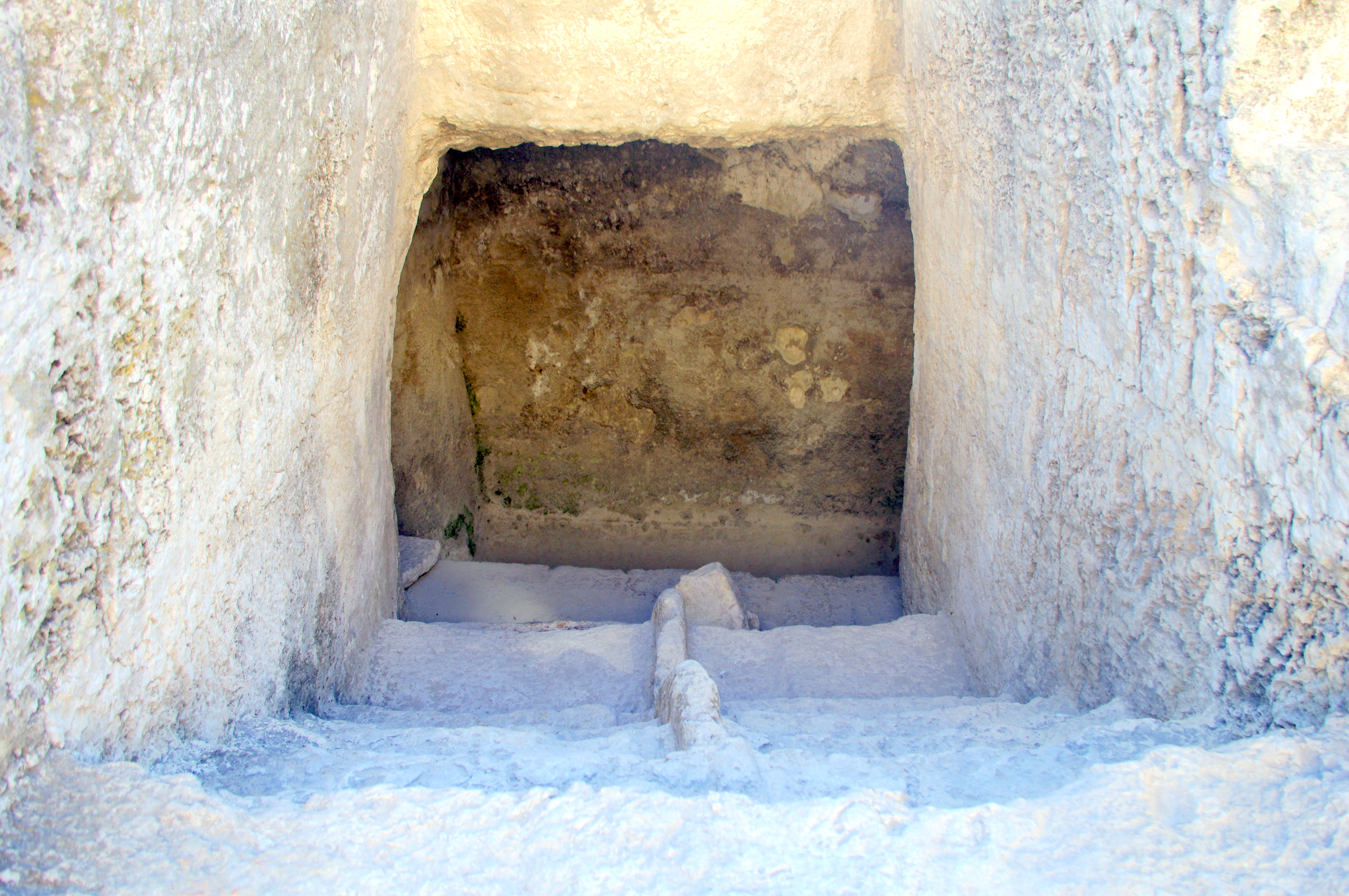 Figure 17. Ancient Mikveh at the Jerusalem Temple Mount, 2011, recalling Oliver Cowdery’s description of the baptismal font as a “liquid grave.”158